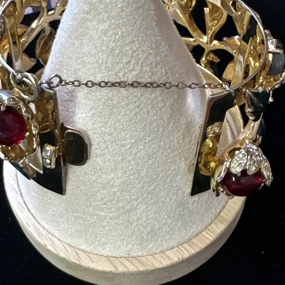 VTG Coro Book Piece Cabochon Rhinestone Corocraft Bracelet Carmen MirandaCamelia